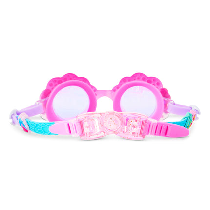 back-view of enchanted shoreline showing back clip and textured strap